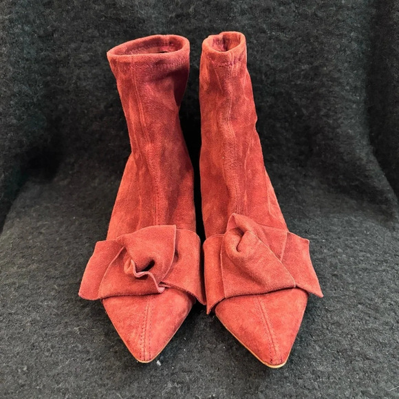 ZARA  Sz 38 Kitten Heel Pointy Toe Toe Cap Bow Suede Pull On Brick Red Booties - Picture 3 of 9